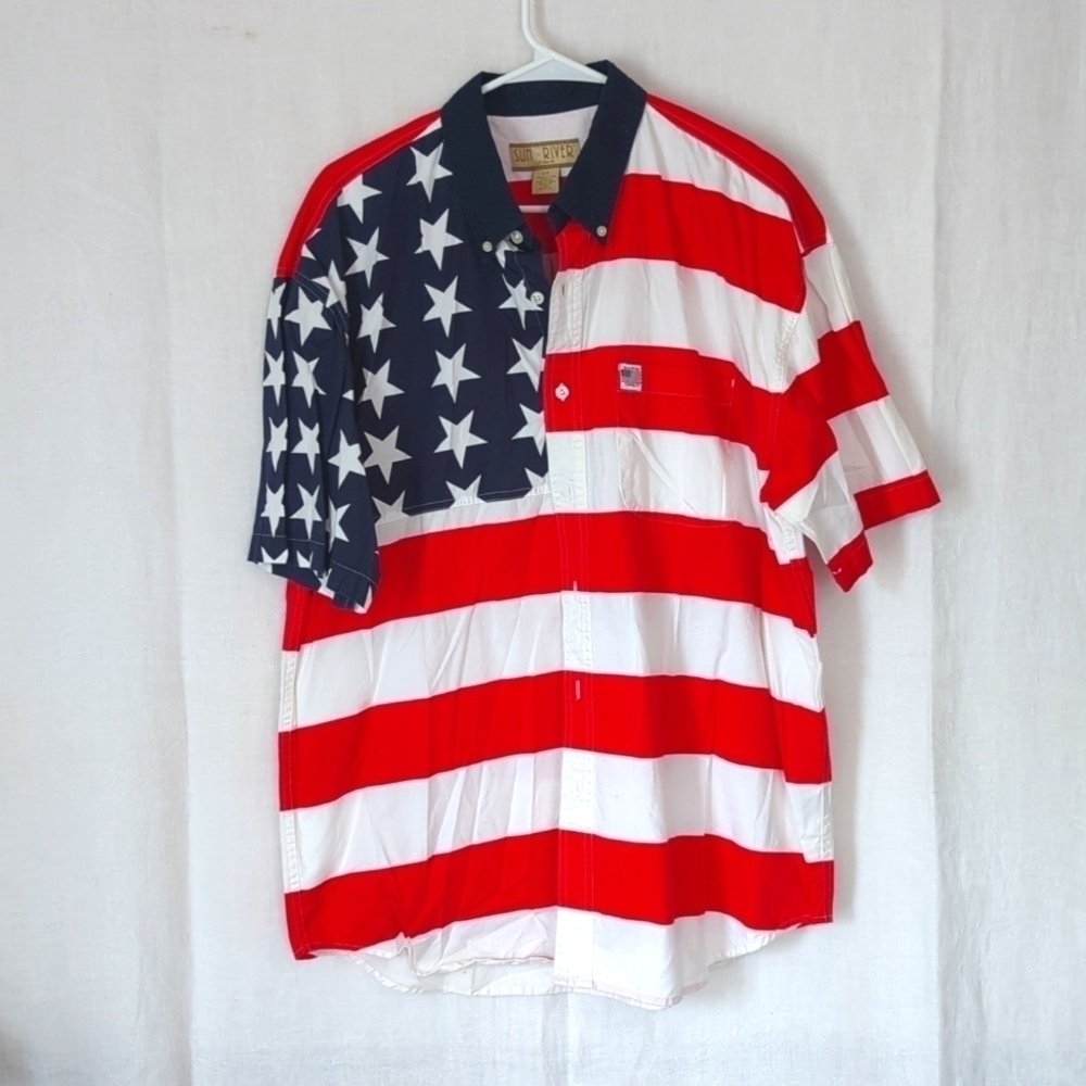 Sun River Americana Flag Short Sleeve Button Up Size Large